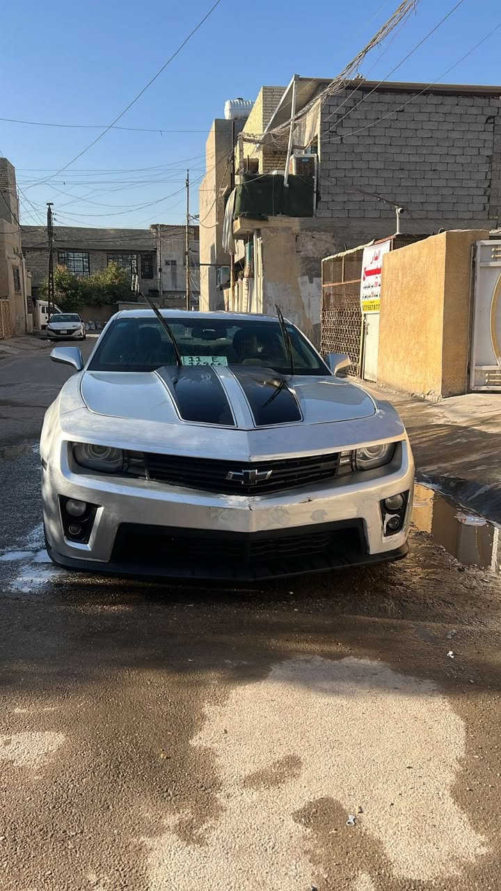 سلام عليكم موديل ١٢ اراس. فول عده الفتحه
كامله سيارة يرالدها بعض الترتيبات عارضها ٦٢ بيها مجال حك جيه وماكو بهيج سعر متوازي ع فلوس
مكاني بغداد البياع 
***********
