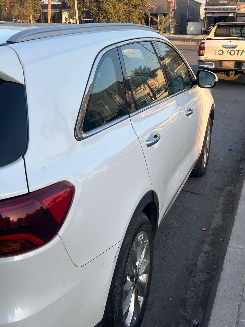 السلام عليكم سورنتو 2019 السياره فول مواصفات بنوراما بصمه كشنات جلد وتتدفئه تبريد  كشنين كهرباء سبعه راكب مكينه 6سلندر تحكم مقود  جهتين وبعد بيها هواي مواصفات سياره خليجيه سياره بيها قطعه وحده صبغ بنيد  بدون دواخل مكان سياره بغداد شارع فلسطين معروضه بدفترين  وبيها مجال حك الجيه هاتف***********
