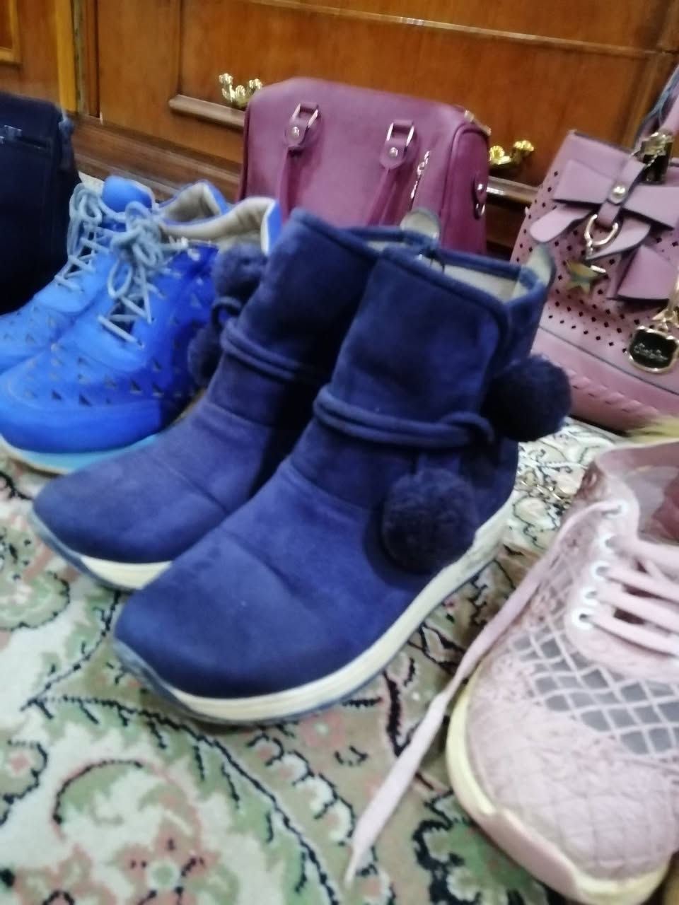 للبيع كل جنطه وحذاء ب٨  والحذاء وحدها ب٥ والجنطه وكذلك


**إذا كنت صاحب هذا الإعلان وتريد حذفه لأي سبب، رجاءا أرسل رسالة إلى الدعم الفني**