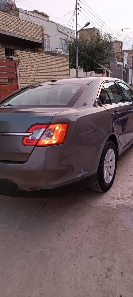 فورد توريس موديل ٢٠١١ رقم نكليزي بااسمي واسط كير محرك تبريد جاهز المواصفات معروفه السعر  90وبيهة مجال بيهة صبغ حزام جمالية بدون ضربة 
***********مكان السيارة ميسان
