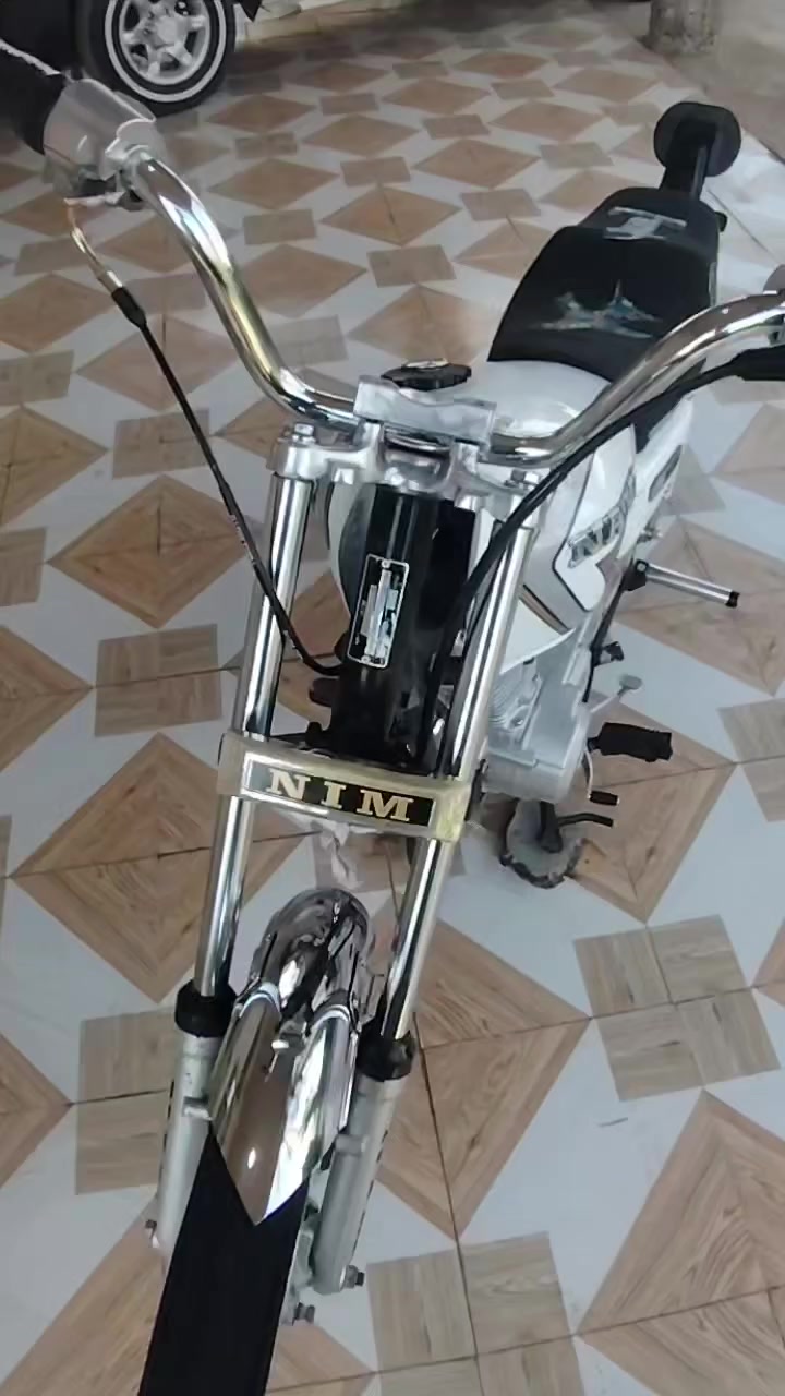 السلام عليكم دراجه حربي نامه شلامجه اصلي للبيع 2023 شاصيها 23 اوراق سكنر دراجه شوفت عينك خير من الله السعر خاص 
رقمي ***********
