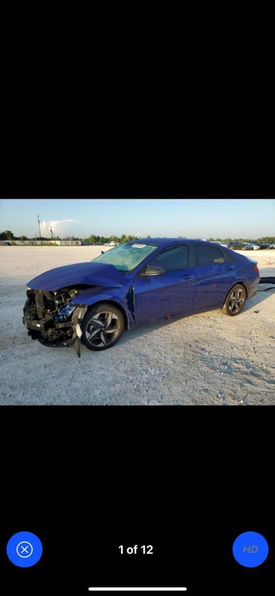 سلام عليكم 
النترا 2023
محرك 2000 دوش
السيارة ماشية 79الف 
بصمه

تشيغل عن بعد

اشارة ترحيب

جنطة ذكية

رادار 

نقطه عمياء

تثبيت سرعة 
سايد بريك بصمة 
تحديد مسار
هواي بيها بعد موصفات 

السيارة ليبل واحد 
حادثها بنيد وجاملغ معمرات نفسهن

السعر133 وبيه مجال 

ماكو هيج نضافة بهيج سعر بل سوك

مكاني بغداد حي اور قرب جامع الفردوس

***********
