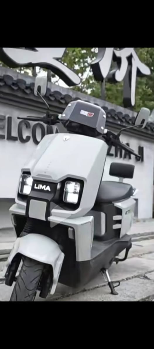 LIMAكوبرة جديدة قبل 10 ايام من اخذتهة ب1500 فول موصفات كروز سرعة تحكمات مفولة  لدراجة حتة نتراهم اني وياك مادام قريب عليك وبيهة بك ويوسبي وفجوج كوسج دبلات كوسج وبهة ضامان سنة و8 بطراريات سرعة 80 قفلهة 950 *********** بغداد, العراق
