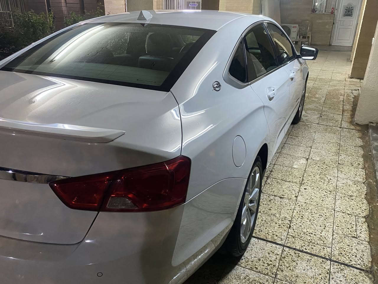 سلام عليكم 
للبيع ( آمبالا ) ( 2018 ) ( خليجي ) ( كلييين ) 
رقم سليمانية الجديد بإسمي تحويل ثاني يوم 
السيارة كلش نظيفة
مكفوله كفاله عامه
گير ومحرك صدر بشرط 
محرك 6 سلندر 3.6
گير 6 نمر 
عداد الكيو متر  177 الف 
هزه جديد
سنويه جديده لغاية/ 2030
تخم تاير جديد
باتري جديد
تشغيل عن بعد
لايت زينون + لد نهاري
شاشه قاصة و كامرة دواره 
حساس خلفي
الكشنات الامامية كهرباىئية 
كشنات مخمل وجلد 
داخل لونين رصاصي واسود
تبريد امامي خلفي ثلج
سايد بريك بصمه
شاشه كشف اعطال
تحكم ستيرن
كروز سرعه
السياره ترايها مال زيرو
للاستفسار
***********
***********
غير متواجد على الفيس
