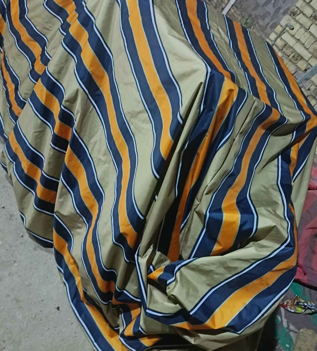 السلام عليكم جادر ستوته البيع جديد مستعمل اقل من اسبوع السعر 30 وبي مجال هاذه رقمي ***********
