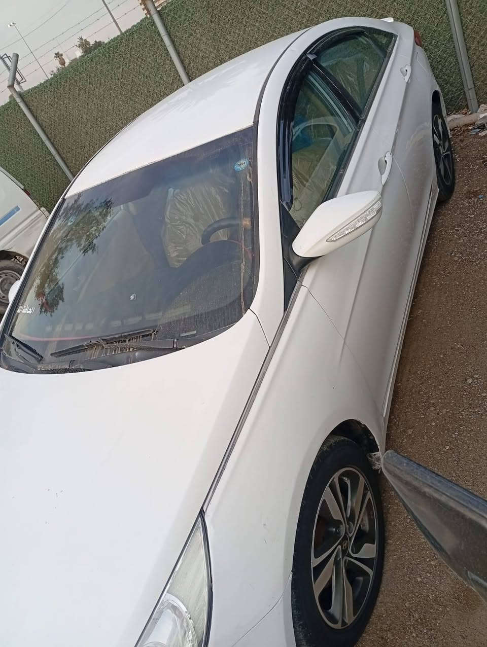 خليي موديل 12 جاهزه من كلشي مكينه 2400 بيها صبغ عام مكفوله من االضربه وتبديل سعرها 95 وبيها مجال *********** بي واتساب
