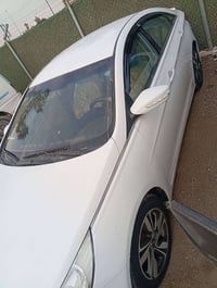 خليي موديل 12 جاهزه من كلشي مكينه 2400 بيها صبغ عام مكفوله من االضربه ...
