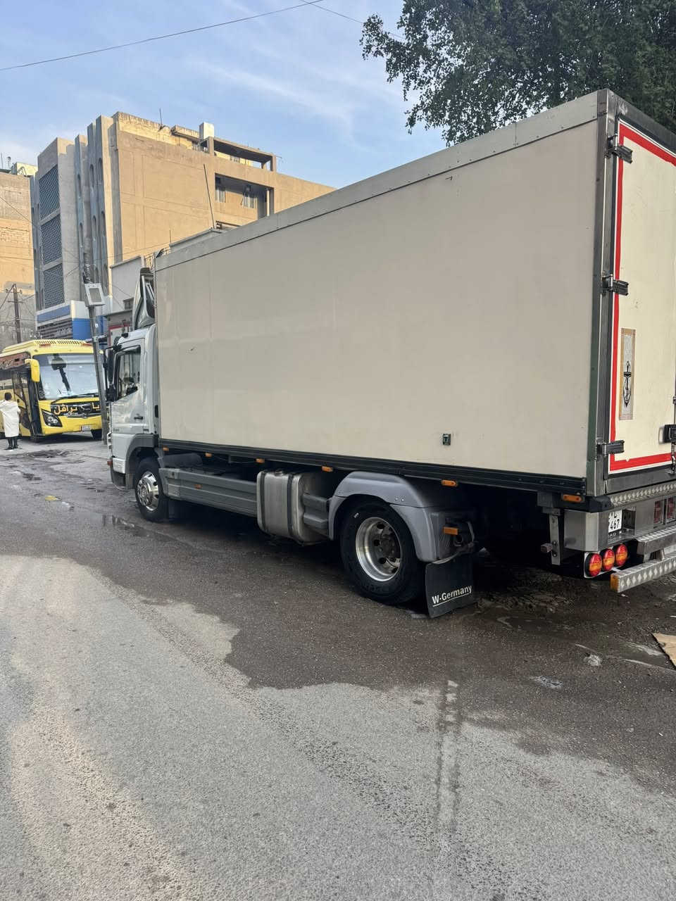 اتيكو براد  2010للبيع 6سلندر 8برغي الطول ٥ونص الاون ابيض رقم أربيل
***********
