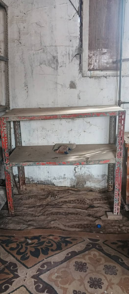 السلام عليكم عندي رفوف عدد3
ارتفاع مترين عرض مترونص 
وميوزه عدد2
ارتفاع متروعرض مترونص قيم بلي يرضي بي الله واخذ


**إذا كنت صاحب هذا الإعلان وتريد حذفه لأي سبب، رجاءا أرسل رسالة إلى الدعم الفني**