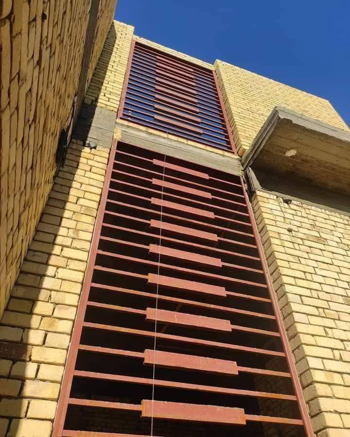 سلام عليكم
خلفه بناء متفرغ حالياً 
نشتغل قطعي وع الدبل
شغل درجه اوله وتنضيف الموقع بعد اكمال العمل
انجاز سريع بالعمل 
( اسعار مناسبه)
الاسفسار تواصل خاص واتصل على الرقم
*********** 
***********
