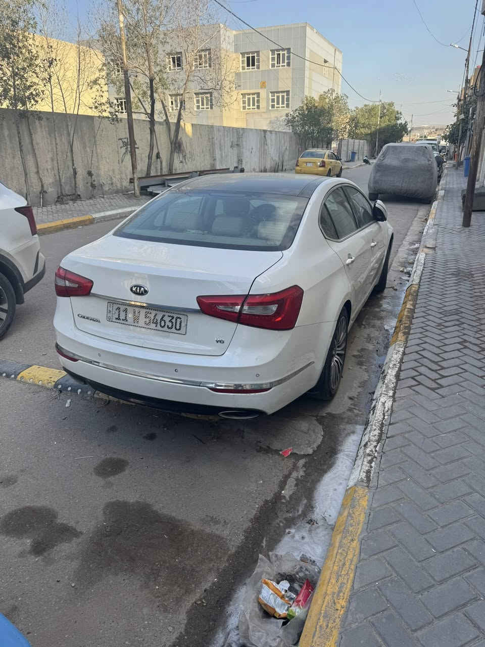 السلام عليكم 
كيا كادينزا موديل 2015
فول مواصفات 1/1
خليجي بيها قطعتين صبغ اثر شخوط مو حادث
السعر 135
***********
