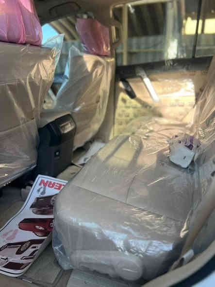 السلام عليكم 
برادو موديل 2023 مدنايت وبلاك ادشنTXS
رقم اربيل باسمي تحويل ثاني يوم
مكفولة كفاله عامة بحالة الوكاله ماشيه ٢٢ الف فقط
مواصفات 
فتحة 
بصمة تشغيل وابواب
كشنات جلد + كهرباء
لايت زنون وزراكات 
هوك ودبل تانكي 
وباقي مواصفات المعروفه للبرادو
سعرها 495 وبيها مجال 
***********
