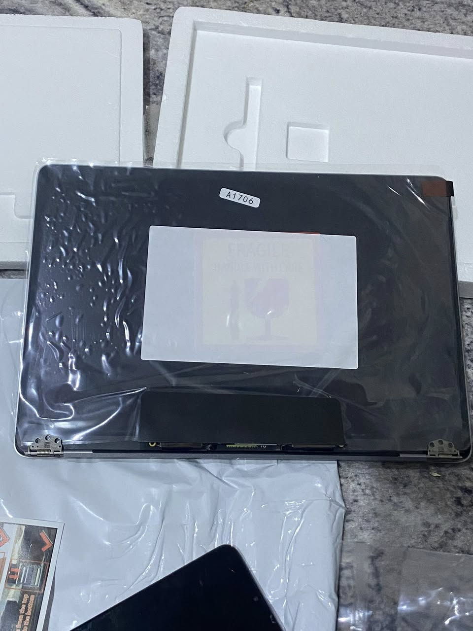 السلام عليكم شاشة ماك بوك A1706 السعر تعال خاص .. الي مو مهتم الله يخليك اعبر المنشور


**إذا كنت صاحب هذا الإعلان وتريد حذفه لأي سبب، رجاءا أرسل رسالة إلى الدعم الفني**