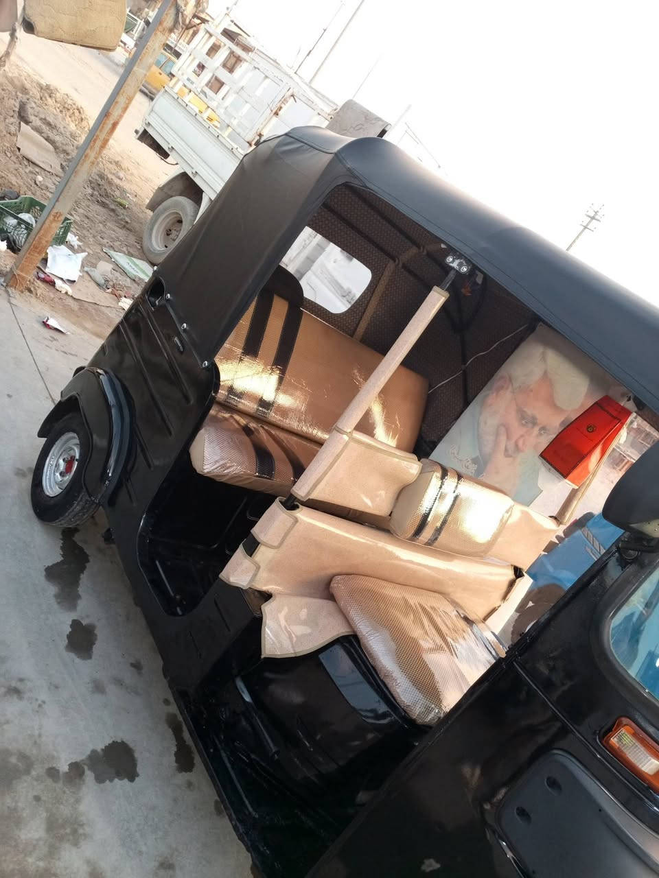 السلام عليكم تكتك للبيع  موديل 2017
تكتك حلوه ونضيفه مصبوغه عام مصلح خياسات كامله اي خياس مابيهة  مكينتهة زينه شلعه ومعدل خير من الله  كهربائيات كلهة شغاله  دوشمه جديده سفريات جدد  دمام بيهة العنوان بابل المسيب السعر 3.250بي مجال تنويه التكتم اوراق قرار قاضي قرار قاضي بس ينزل القرص تترقم   المايعجبه سعر لا يتصل ***********
