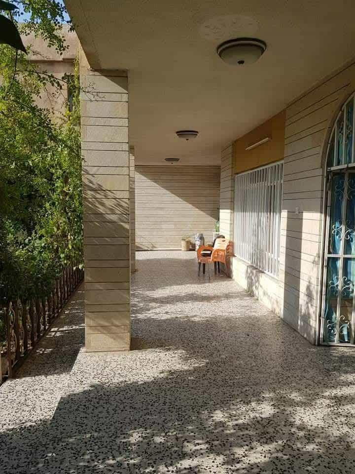 السلام عليكم

دار للبيع حي البريد 🏡

📐 المساحة: 730 متر
📏 الواجهة: 10 متر
🧭 الاتجاه: قبلة
🛣 الشارع: 12 متر

🏠 الوصف:
دار طابقين
يحتوي على 6 غرف نوم
✔️ صالح للسكن

📄 السند: جديد
✍️ المكاتبة: مع الشرعي

💰 للبيع بسعر مناسب

📞 للاستفسار:
***********
***********

📌 مكتب نقوش للاستثمار العقاري
نستقبل عروضاتكم في أغلب مناطق الجانب الأيسر

🔗 لمعرفة الأسعار انضموا لقناتنا على التلكرام:
https://t.me/nukosh97
