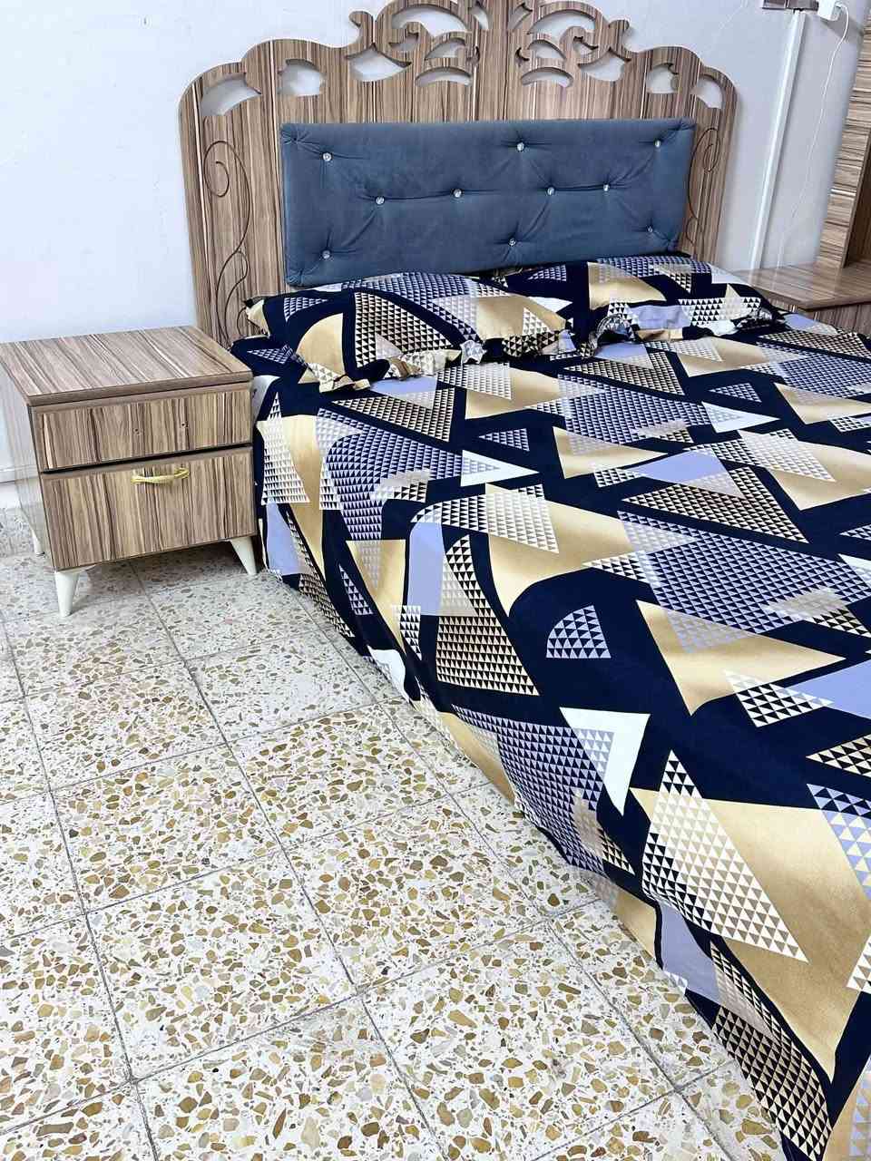 غرفه نوم بدون كنتور شغل نجار العيب بالصوره موجود فقط وياه دوشك 180 وبي مجال


**إذا كنت صاحب هذا الإعلان وتريد حذفه لأي سبب، رجاءا أرسل رسالة إلى الدعم الفني**