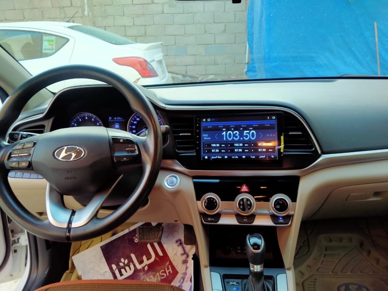 السلام عليكم هونداي النترا للبيع موديل 19شكل20 المواصفات فول 1/1 السياره مكفوله ماعدى شخط بالجاملغ والباب ومسحوب كرت وبيها حالوب خفيف والباقي كفاله السياره حلوه أحله من الصور رقم شمالي الجديد انكليزي وسنويه جديده هزه جديده لغاية 2030 بسمي حصرآ السياره جاهزه من كل النواحي 
السعر 155وبيه مجال
للاستفسار ***********