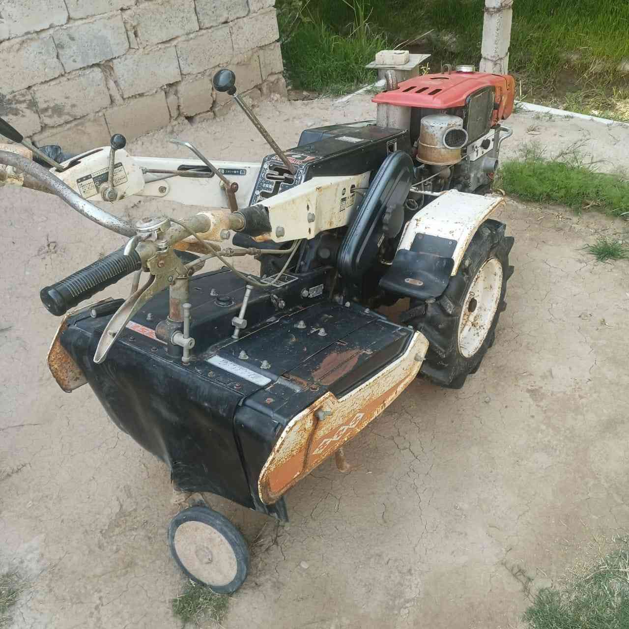 كاروبه للبيع
العنوان بغداد الراشديه 
السعر ١١ ورقه وبي مجال 
مكلف بالنشره 
***********
