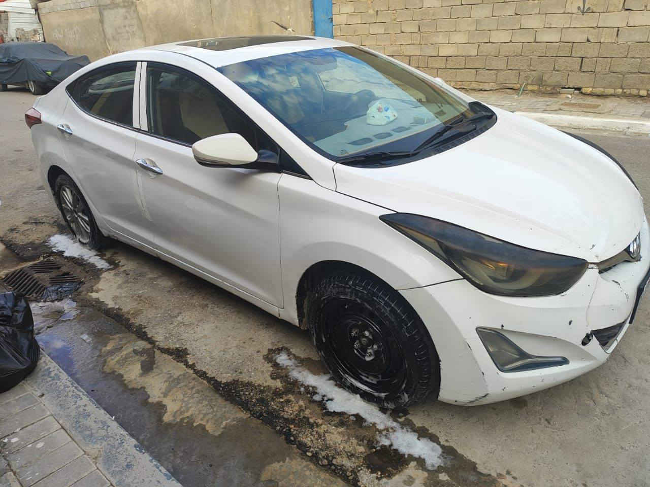 النتره للبيع مديل 2015 السياره حلوه نضيفه مكين 1800 السياره فول فتحه شاشه جبيره كير محرك مكفولات السياره خليجي بس ما مكفوله من الصبغ السعر 100 للستفسار ***********
