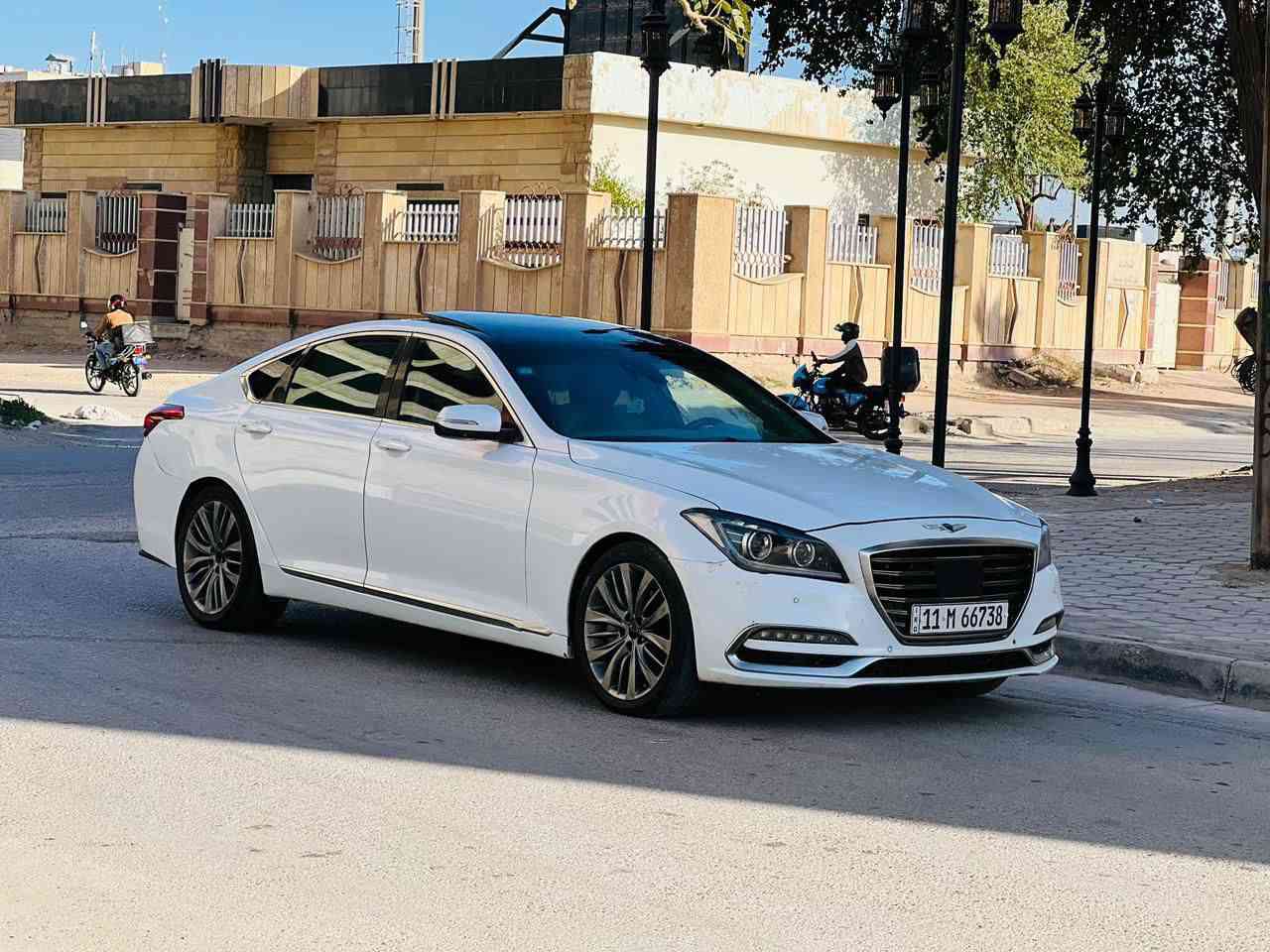 جنسزز مديل 2015 سعر 138 وبيه مجال مواصفات فول للاستفسار الاتصال*********** وارد مريكي صبغ بنيد جاملغ وباب بدون دواخل ولباقي كفاله عامه مواصفات فول بنرامه بصمه تشغيل بصمه بواب كشنات جلد+تدفئه تبريد بلكشن شفتات ثلث وضعيات قياده حساسات أمامية وخلفية شاشه جبيره سياقه ذاتيه داخل بيجي كشنات كهربائي برده خلفيه ستيرن كهربائي مري شفط رادار جانبيه وبعد بيهه هواي مواصفات  مكينه وكير مكفولات حداديه جديدهه تخم تاير جديد تبريد شغال ثلج رقم بغداد نكليزي سنويه لل 29مشروع وطني سيارهه جديده وجاهزه وأي نقص مابيهه مكان سياره كربلاء
