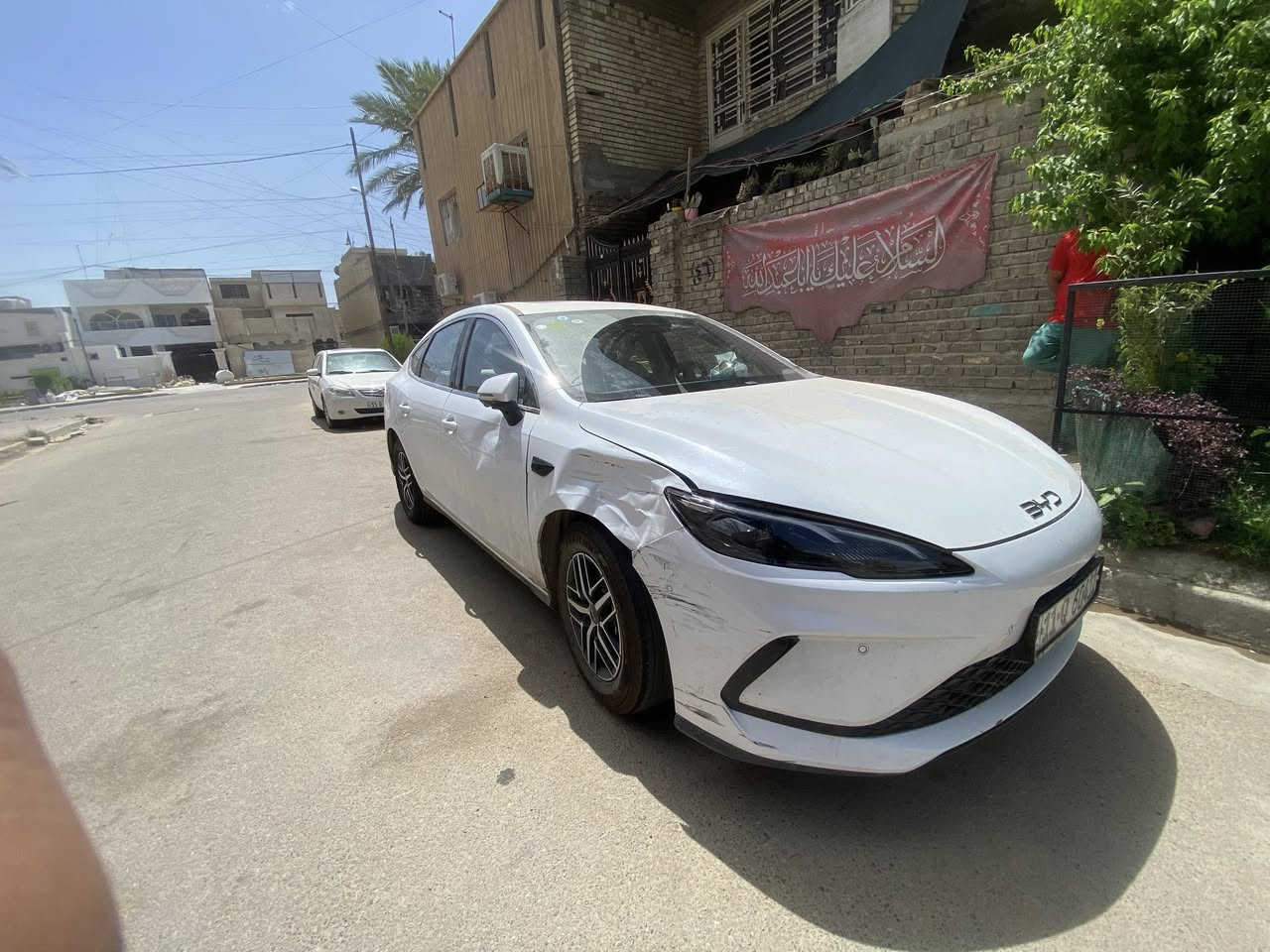السلام عليكم سيل فايف فول مواصفات ميحتاج اكول المواصفات الكل تعرفها   السياره بيها هذا الحادث كدامكم حادث جديد البارحه صار الباقي كفاله وداخل السياره هم  السياره ماشيه كهرباء وبانزين ٢٠ الف السياره سعرها ١٤٢ قفل سعر الجديد ١٥٧ وماكو بالسوك رجاً المو شراي لايتصل 
***********
