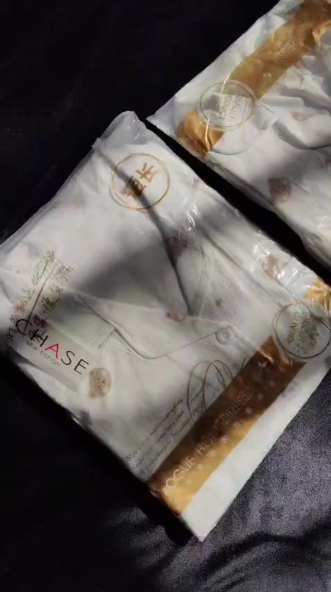 وصلتني بضاعه جديده وبيها قياسات  سعر القطعه ٩ والي تاخذ قطعتين  احسبها ١٦ عنواني مجمع  الدور  وعندي توصيل


**إذا كنت صاحب هذا الإعلان وتريد حذفه لأي سبب، رجاءا أرسل رسالة إلى الدعم الفني**