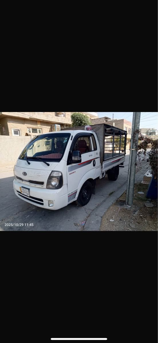 کیا بۆ فرۆشتن ٢٠١٤ رەقەم ئەنبار تەحویل ئەسل 
سەیارەکە زۆر پاکە لە سەیدسادقە 
رەقەم *********** Singapore
