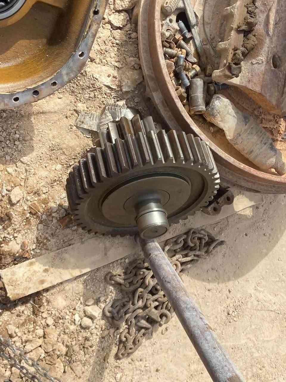غراض بلدوزر فيات للبيع
***********
