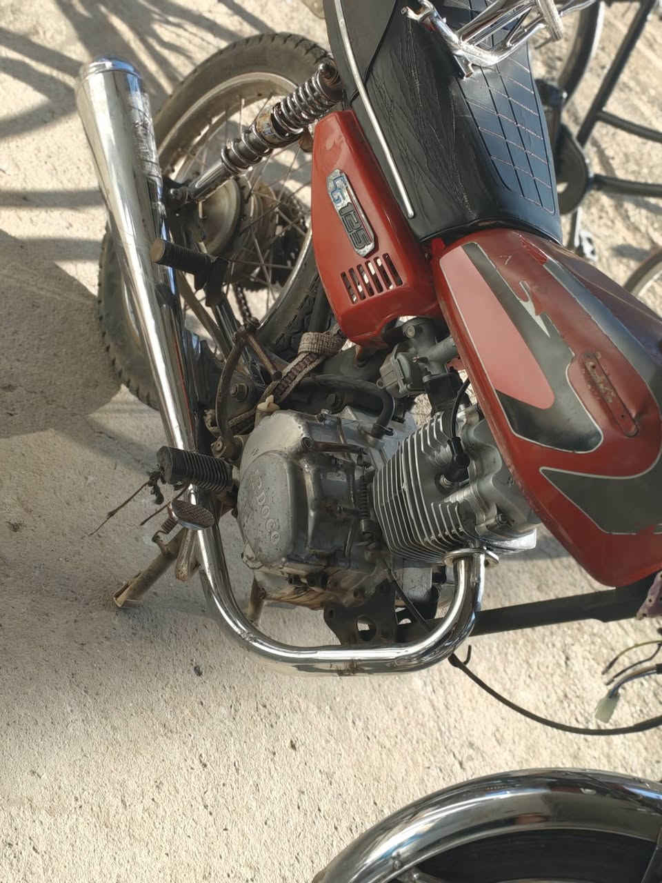 يالله سلام عليكم ورحمه الله وبركاته دراجه البيع دراجه حلوه قبل 3 ايام بدلت بوشه  بستم وكور ولفات 01. محركه  ا رشه  وشاصي شلامجه  ليوم فيلست شرط دك 120 دراجه حلوه وخير من الله البيع 300 وبيه مجال  جماعت 200 الله يطيك  ابو 250 تعال ه‍ل بيك275.  بيت  بيتك   تعال دراجه حلوه ها اجماعت 200 الله يطيك  اني دعيلك  بصلاتي  والخاص مغلق رقمي ***********
