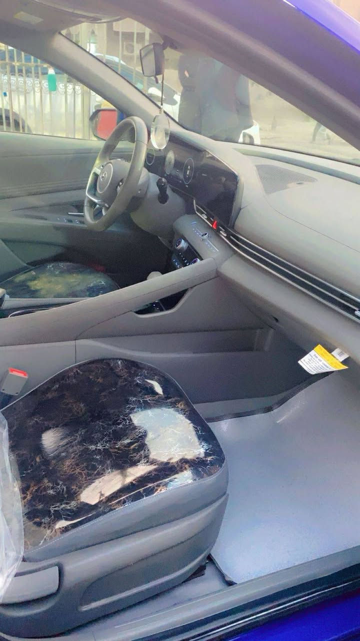 السلام عليكم
هيونداي النترا موديل 2023
مواصفات :- ( محرك 2000
 دوش ، بصمة ابواب 
+ صندوك + تشغيل 
، تشغيل عن بعد ، 
شاشة ابل كار بلي ،
 كاميرا خلفية دواره 
، فول تحكم ستيرن 
، مانع تزحلق ، تحديد مسار
 ، قيادة ذاتية ،  + مانع تصادم ، 
نقاط عمياء جانبية ، ويل كب ،
 وباقي المواصفات المعروفة ) 
((حادث بابين بدون دواخل وبيها ايرباك  برده فقط السعر 165 وبيها مجال الاتصال +9647716957869
ماشيه 19الف


**إذا كنت صاحب هذا الإعلان وتريد حذفه لأي سبب، رجاءا أرسل رسالة إلى الدعم الفني**