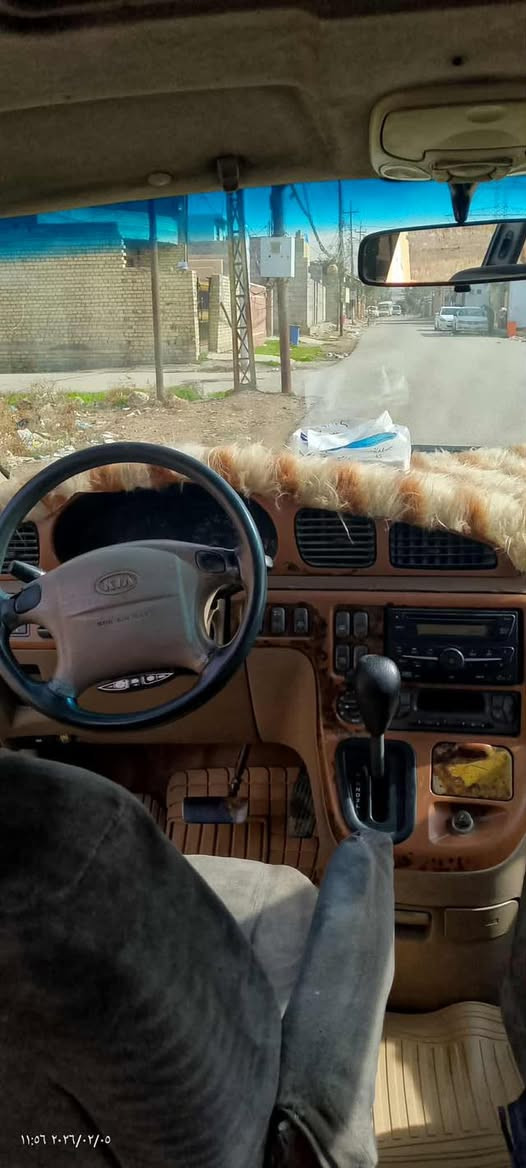 كيا كرنفال موديل ٢٠٠٠
السيارة مصبوغة حزام 
مكينة كير حدادية جديد 
هزة جديدة رقم انكليزي باسمي تحويل ثاني يوم تخم تاير جديد سيارة نظيفة انضف من الصور السعر ٦٠ وبيهه مجال بسيط 
مكانهه بغداد الشعب 

.مكلف بالنشر رقم راعيهه للاستفسار ‭

‭٠٧٧٠ ٣٣٦ ١٦٨٤‬
