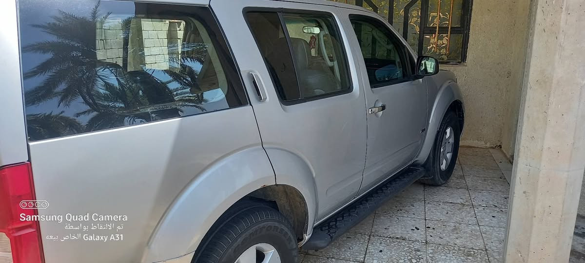 السلام عليكم نيسان باثفندر موديل 2008امريكي كلين بدون حادث بدون صبغ فقط دعاميه صبغ تبريد قطعتين تو ويل رقم بغداد رقم دولي هزة جديدة بااسمي سيارة جاهزة مابيها كل نقص فقط بيه جبنه مشط بيها نضوح السعر ٨٥ وبيها مجال مكان واسط العزيزيه موبايل  ***********
