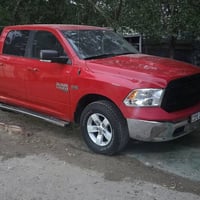 دوج رام موديل 20 ماشيه ٤٨ الف كلاسك بيها جاملغ امامي فقط جديده السيارة...