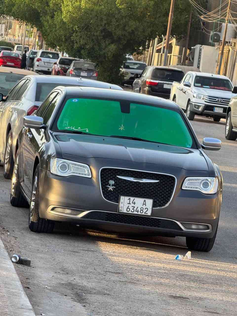 السيارة رقم بصرة 
اصل 19 معلاية 23 
مواصفات c300 تبريد وتدفئه كشنات تحكم كلها كهربائي شاشه كار بلي بانوراما منضومة لاية زينون ويل مكسيكي تخم تاير جديد ياباني برده خلفيه فوووووول السياره عدا الرادار *********** السعر 200 وبيهه مجال
