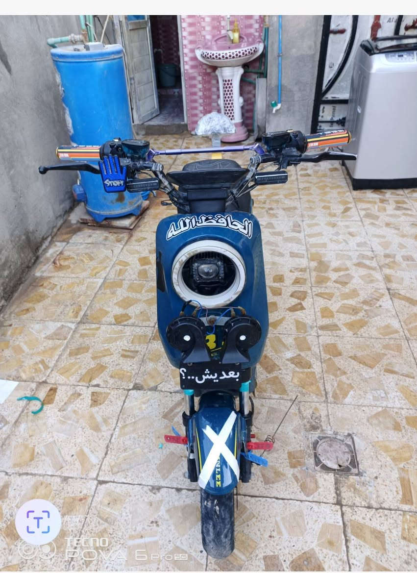 سلام عليكم ورحمة الله دراجه شحن البيع بصره بكاني خمس بطاريات *********** واتساب
