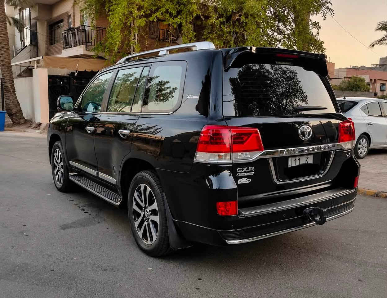 لاندكروز 2019 محرك 4.6 فول ساز السعر 💰425💵
لاندكروز 2019 محرك 4.6 فول ساز
السعر 425 ورقة  

GXR 
محرك 8 سلندر 4.6 فول مواصفات دشبول ليزري معروفة مواصفات لاندكروز الساز 8سلندر
ماشية 177 الف كيلو متر استخدام نضيف الداخل والخارج  صيانة كلة بل شركة 
ملاحظة ( صبغ جاملغ خلفي فقط)
والباقي مكفول من الصبغ  والتبديل 

السعر 425 ورقة نقد فقط 
الموقع بغداد حي الخضراء 
الاتصال ‭***********‬

