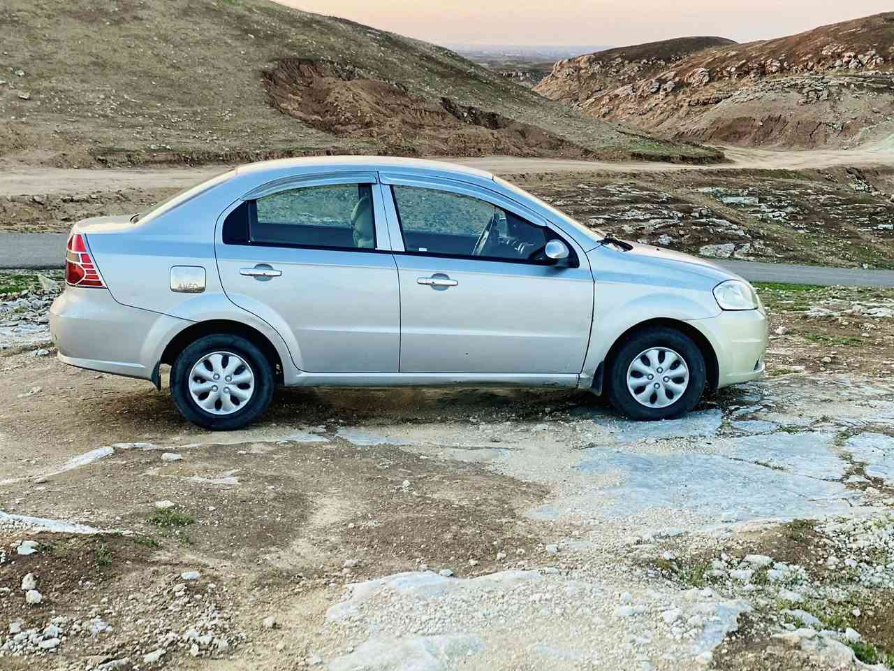 السلا عليكم
سياره افيو للبيع موديل (2009)
كير ومحرك شرط كير  اوتماتيك 
رقم صلاح الدين دولي سنويه لل29
تحويل ثاني يوم 
سياره نضيفه ومكفوله من كلشي 
السعر 62 وبيها مجال للاتصال ***********
