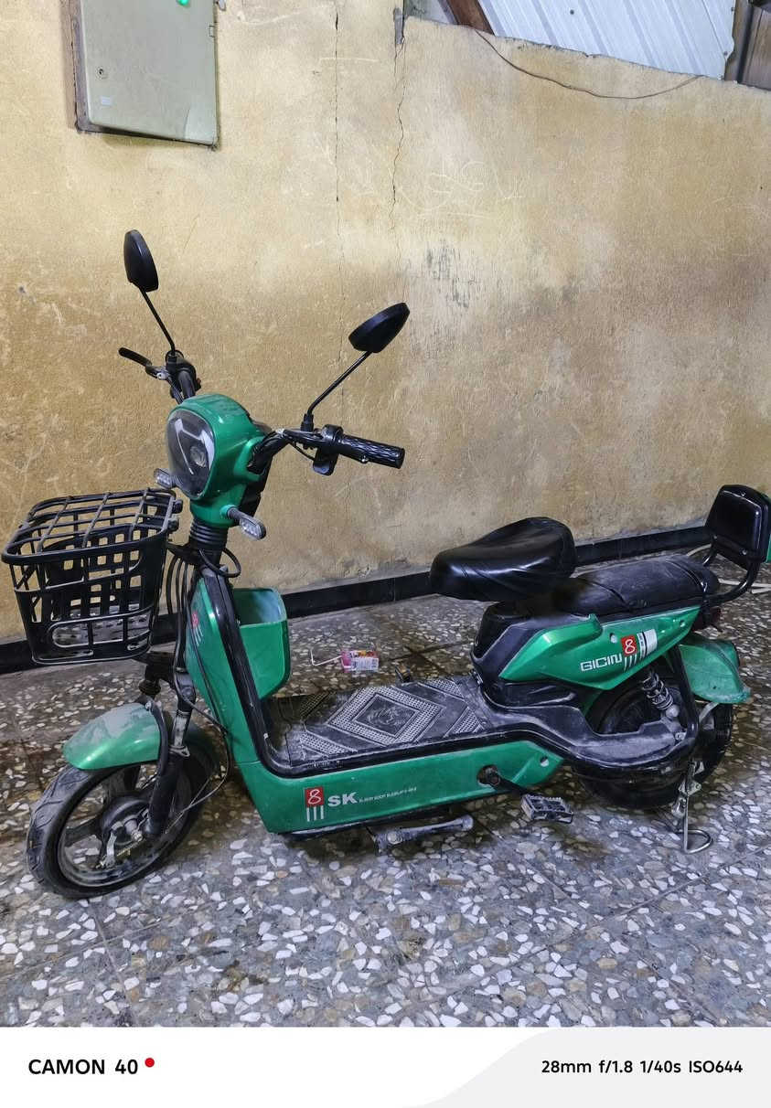 دراجة جديدة بس بنچر امامي شغالة كلشي مابيهة بصمتين و سويچين المكان العبيدي الشهداء الأولى شارع العابد الرقم ***********
