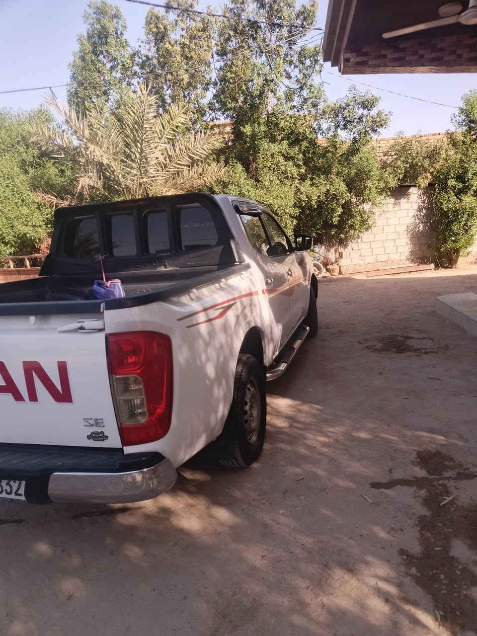 سيارة عملية وقوية، مناسبة للشغل والسفر والطرق الصعبةسيارة عملية وقوية، مناسبة للشغل والسفر والطرق الصعبة
السلام عليكم نيفارا نيسان للبيع 
موديل: 2016
دبل قمارة 
كير: عادي
ممشى: 240 ألف 
اللون: (ابيض خط بلادي)
رقم: مثنى دولي جديد لغاية نهاية 2030
✅ الحالة:
مكفول (ضربة + صبغ + كير + محرك + أكسل)
استخدام يومي طبيعي
⚙️ المواصفات:
تبريد قطعتين 
مرايا كهرباء
تخم تاير جديد 
📍 الموقع: النجف
استفسار ***********
