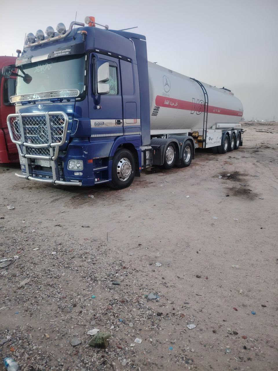 اكتروس دمعة سنكل امامي بلادي تانكي زفت 2024فول موصفات موديل 2006 حجم 2554 طخم ويل كروم راس وعربانه
عنوان معرض عبدالله لتجارة الشاحنات الكبيرة والشحن الدولي
***********
***********
