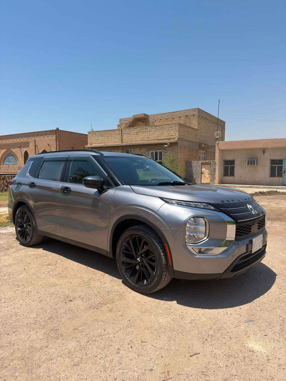 السلام عليكم
للبيع او مراوس ب چارجر 

اوتلاندر 2022 فول مواصفات 

صور الضرر مرفق مع المنشور 

السعر 185
***********
