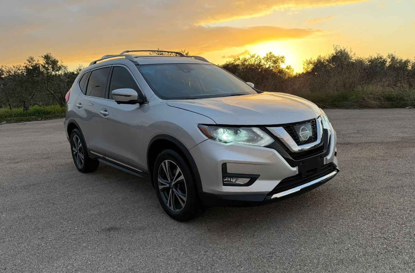 Nissan rogue , SL , 4wd , model 2017 , full lead
New arrival , motor vitesse body defrance' topp
Call me : 03/555202
warranty 3 months
Location : El koura , daher el 3ein


**إذا كنت صاحب هذا الإعلان وتريد حذفه لأي سبب، رجاءا أرسل رسالة إلى الدعم الفني**