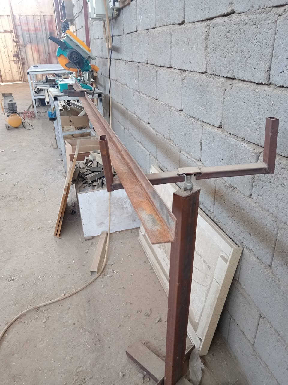 معمل المنيوم متكامل من معواجه اركان وكتر يلمز ومداكر عدد ثنين قياس 3متر جديد وميز تزكا قياس متر في ثلاث امتار العنوان كربلاء حي صناعي سعر خاص *********** رقم الهاتف لتفاوض.
