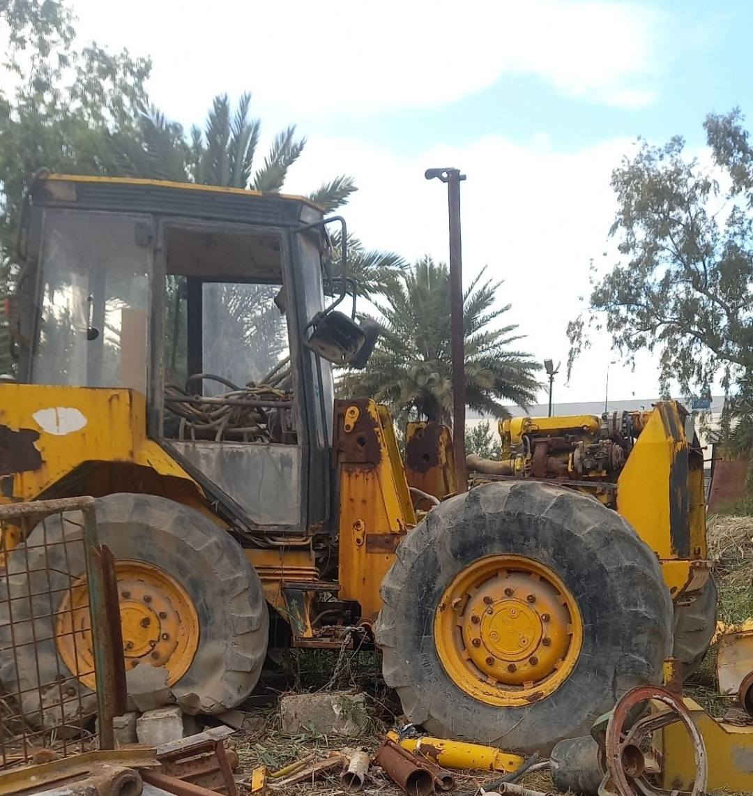 السلام عليكم .. حفاره للبيع متروكه محرك وكير شغال . رقم اسود .. قييم باليرضي الله وعنوانه بغداد *********** اتصال او واتساب ...
