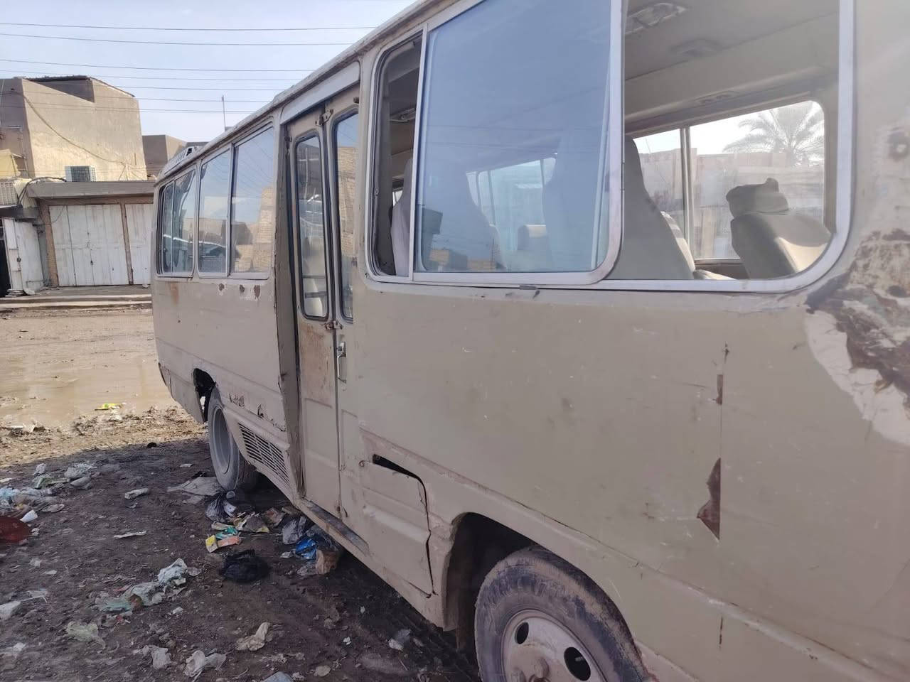 السلام عليكم كوستر عريض جاهزه مكينه كيه شرط الوكاله مكاني حله حي العسكري السعر 4 وبيه مجال بصيط ***********
