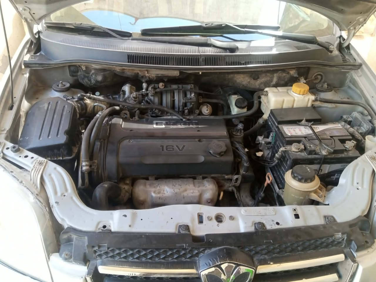 سلام عليكم افيو للبيع موديل 2008 بيهه حزام صبغ و ضربه خفيفه يم قبق البانزين الباقي مفكول محرك خير من الله سعر 58 وبيهه مجال شي بسيط حك جيه ***********
