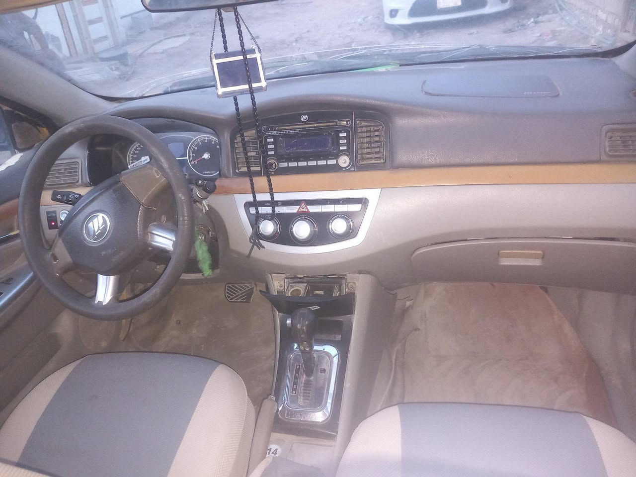 سياره اليفان موديل ٢٠١١ رقمه نجف الماني بيع أو مراوس مكلف بنشر هذا رقم تلفون راعيها ‎0782 107 8659 سياره بل الناصرية مركز السعر ب٢٥ بيها مجال ناصرية, ذي قار
