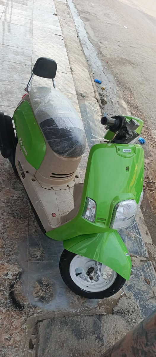 سلام عليكم بوليسي البيع نضاف فول شرط بلاديه ماملعوب بيه مكفول بيه مكينه تخبل ناعمه وشلعه ومشي دراج تخبل مثل صور شراي بيك خير وتدلل مكان ناصريه مركز ***********
