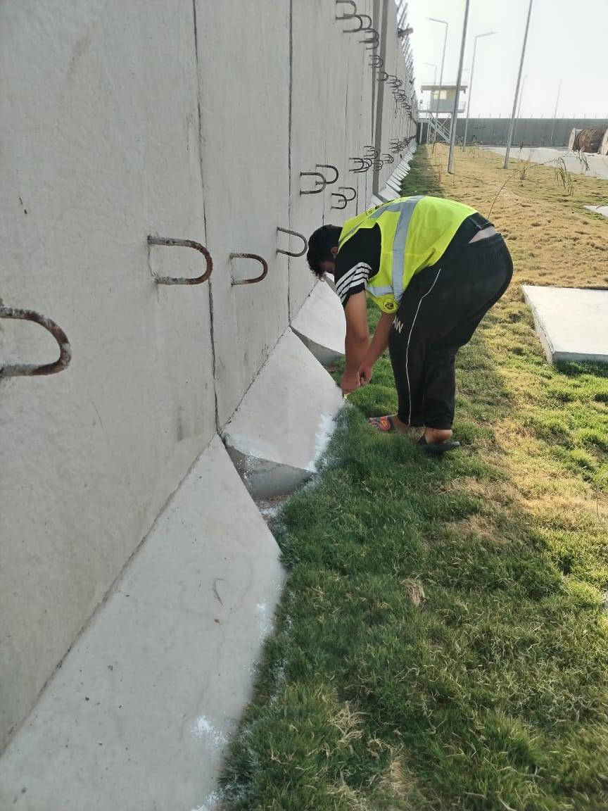 شركة أنور لمكافحة الحشرات والقوارض وحشرة الأرضة
إذا تعبت من الحشرات والقوارض وحشرة الأرضة وتريد حل نهائي ومضمون، شركة أنور هي اختيارك الصح.
نشتغل بأحدث التقنيات العالمية ونستخدم جهاز السونار الأسترالي الحديث لكشف حشرة الأرضة بدقة عالية بدون تكسير أو تخريب، ونحدد أماكن المستعمرات داخل الجدران وتحت الأرض بكل احترافية.
كادرنا مختص وذو خبرة طويلة بمجال مكافحة الحشرات، ونستخدم مواد آمنة ومعتمدة، ما تأثر على صحة الأطفال ولا كبار السن ولا الحيوانات الأليفة.
نقدّم خدماتنا للبيوت، الشركات، المؤسسات الحكومية والأهلية، المطاعم، المخازن، والفنادق، مع التزام كامل بالمواعيد وجودة العمل.
✔️ مكافحة جميع أنواع الحشرات والقوارض
✔️ معالجة متخصصة لحشرة الأرضة
✔️ كشف دقيق بجهاز السونار الأسترالي
✔️ مواد آمنة وصديقة للبيئة
✔️ أسعار مناسبة وخدمة مضمونة
✔️ دفع نقدي وإلكتروني
نغطي جميع محافظات العراق ونقدّم خدمة سريعة واستجابة فورية.
اترك القلق علينا وتمتع براحة بالك
شركة أنور… خبرة، أمان، وضمان
العنوان البصرة 5ميل 
***********
***********
