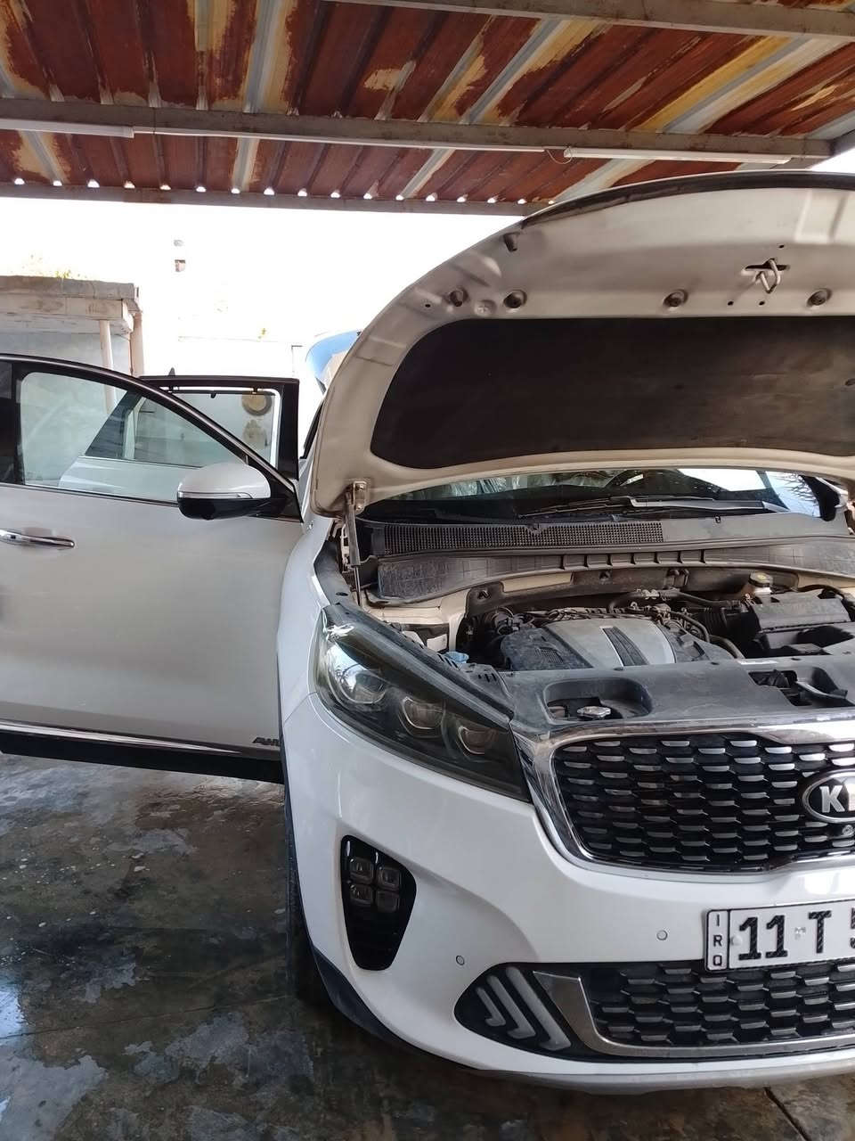 السلام عليكم
سورنتو موديل 2020 فول مواصفات 

بنوراما

بصمة تشغيل

اربع كامرات 

حساسات 

شفتات بلستيرن بلادي

دفع رباعي ✔️

فج مال بريك احمر بلادي 

وياله كروم بلادي

دوسات بلادي 

سته سلندر 

 شحن لاسيكي     

السياره فولل فأة جيتيلاين معروفه مواصفات ال GT Line 

الضرر واضح بل صور لمعرفة اكثر تفاصيل اتصال بل ***********
